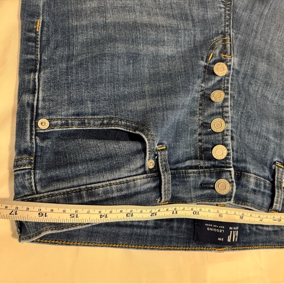GAP Women’s Skinny Button-Fly Jeans in Dark Blue Wash - Picture 6 of 10